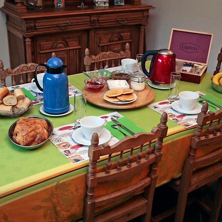 Bed and Breakfast Ferme Brocart Bouvines Экстерьер фото