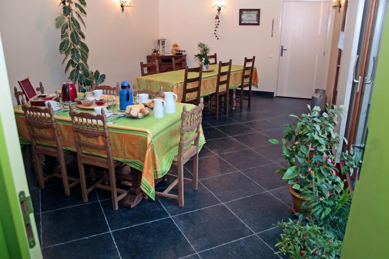 Bed and Breakfast Ferme Brocart Bouvines Экстерьер фото