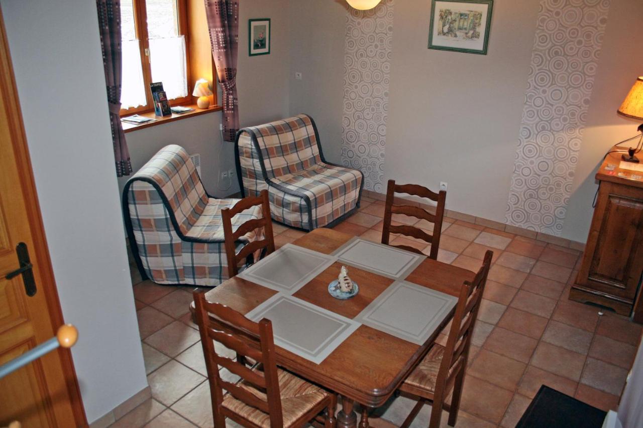 Bed and Breakfast Ferme Brocart Bouvines Экстерьер фото